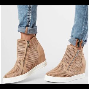 CCOCCI wedge shoes !